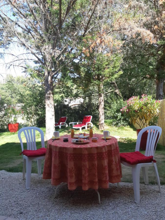 Suite Avec Jardin Entre Aix En Provence, Luberon Et Verdon Peyrolles-en-Provence Zewnętrze zdjęcie